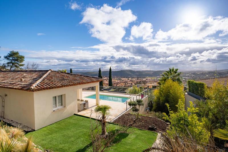 Villa - 290 m² - 10 pièces