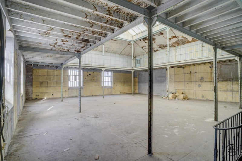 Appartement - 180 m² - 1 pièce