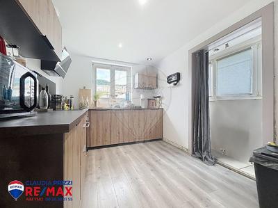 Maison jumelée - 104 m² - 7 pièces