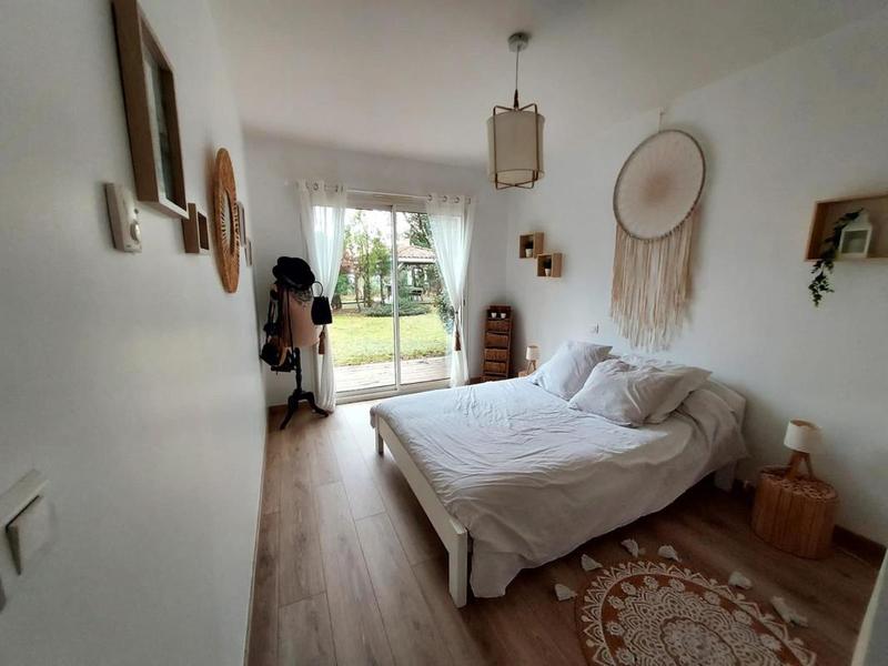 Maison - 220 m² - 6 pièces