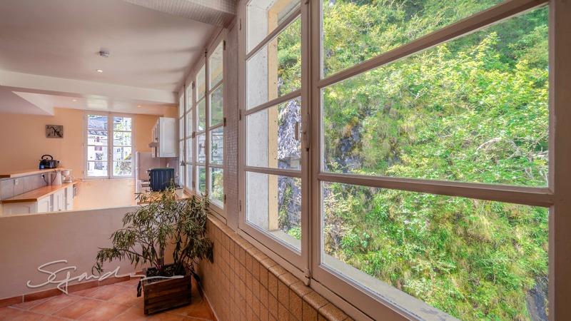 Appartement - 83 m² - 3 pièces