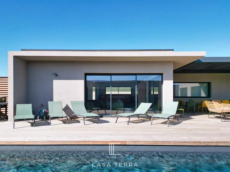 Villa - 206 m² - 7 pièces