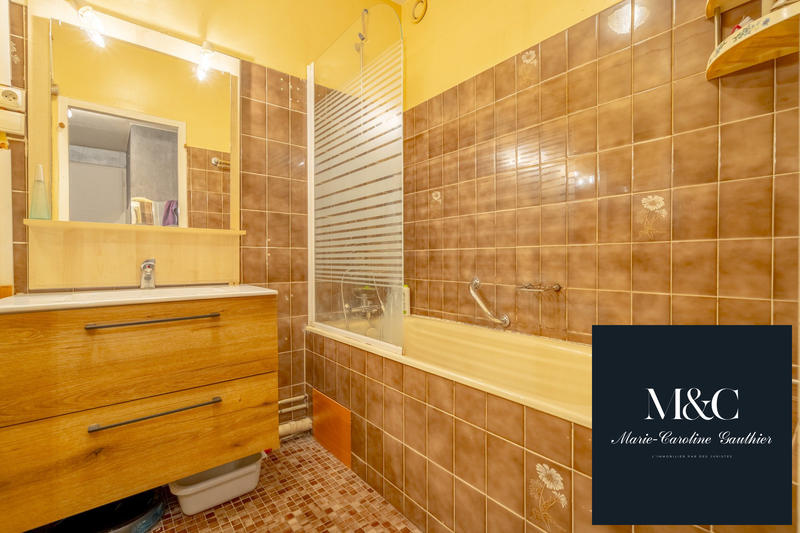 Appartement - 101 m² - 4 pièces