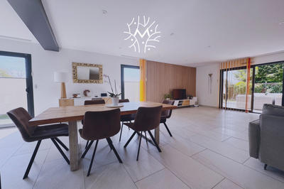 Maison contemporaine - 150 m² - 6 pièces