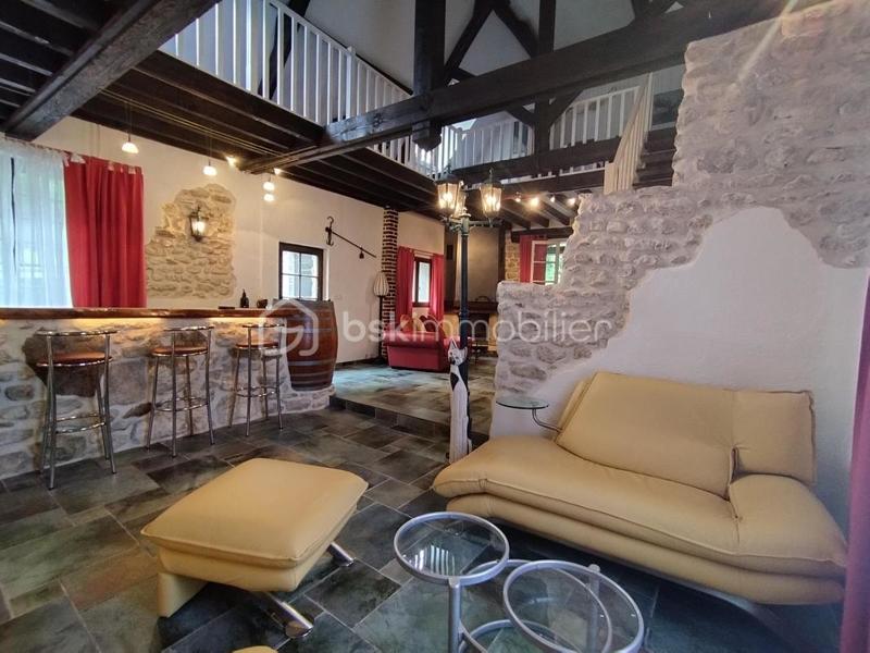 Longère - 250 m² - 10 pièces