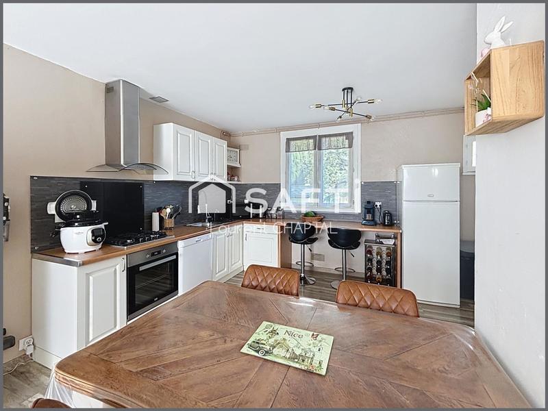 Maison - 85 m² - 5 pièces