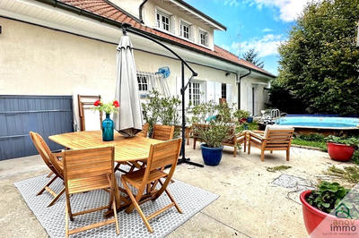 Maison - 295 m² - 7 pièces