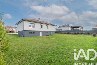 Maison - 97 m² - 5 pièces