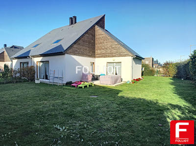 Maison - 90 m² - 5 pièces