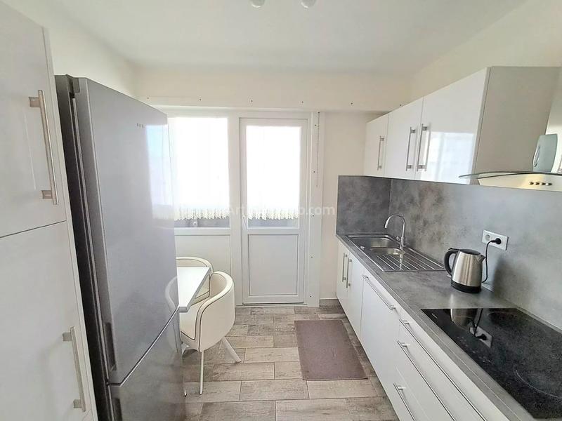 Appartement - 85 m² - 4 pièces