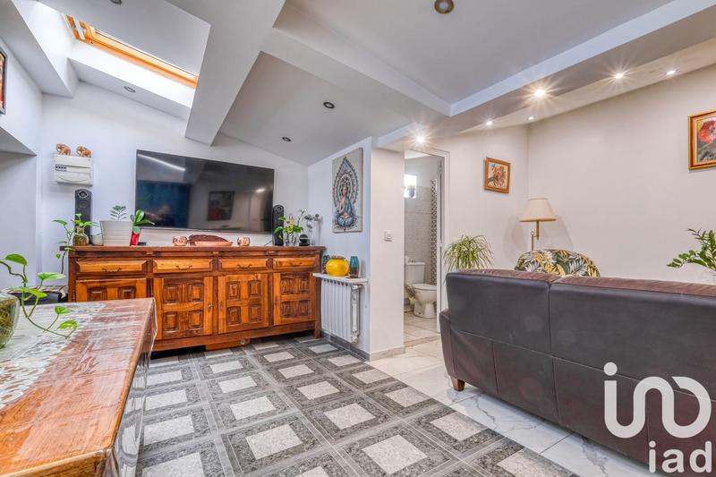 Maison de ville - 100 m² - 7 pièces