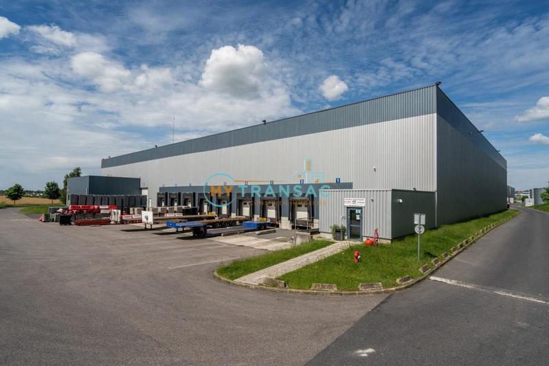 Entrepôt - 32 863 m²