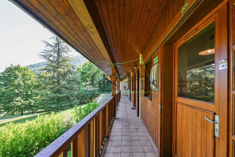 Château - 1 000 m² - 35 pièces