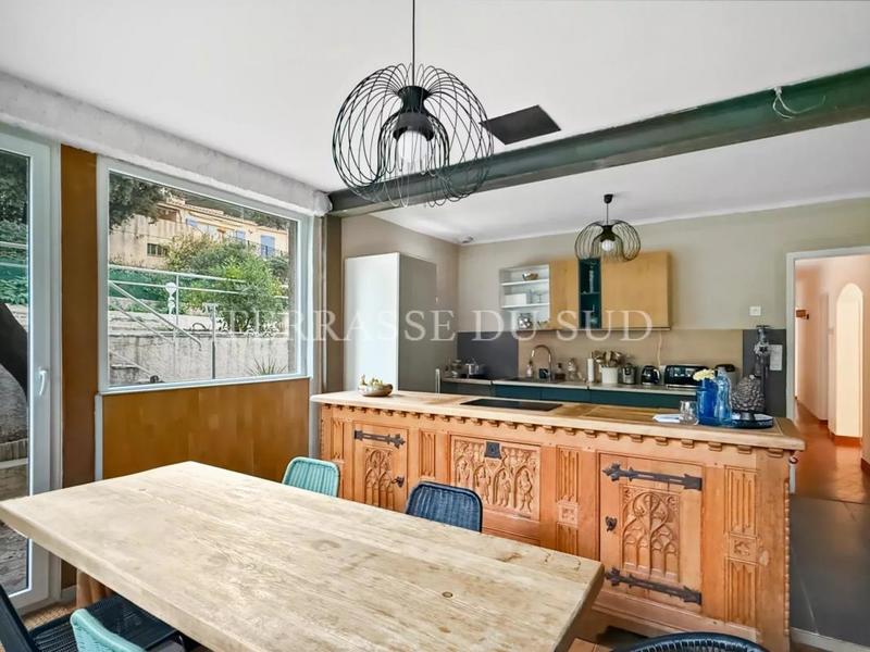 Maison - 162 m² - 7 pièces