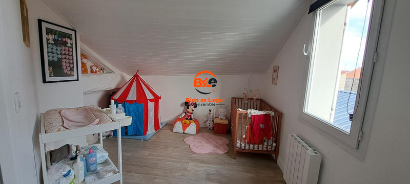 Maison - 190 m² - 8 pièces