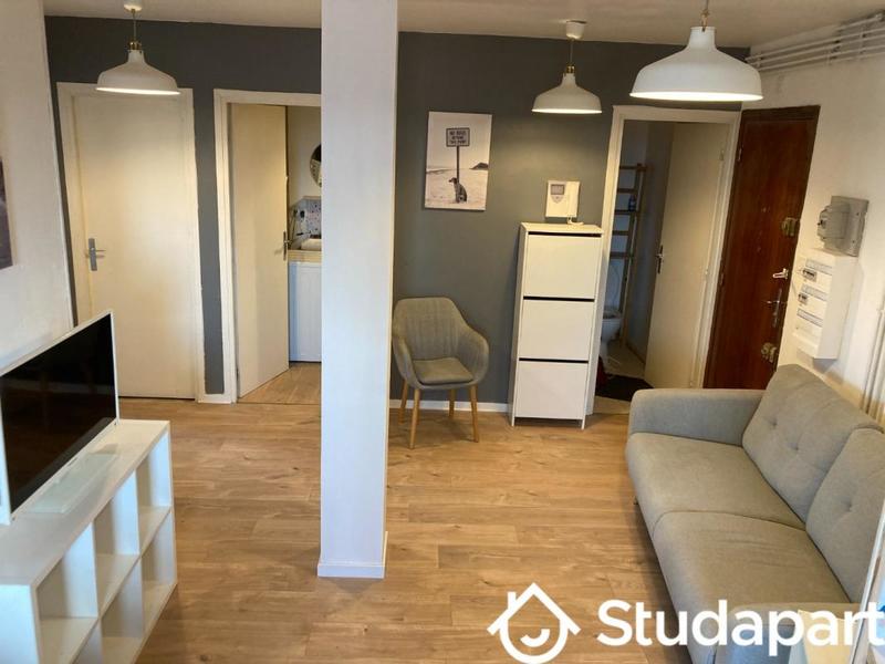 Chambre - 9 m² - 1 pièce