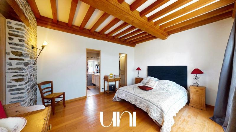 Maison - 209 m² - 7 pièces