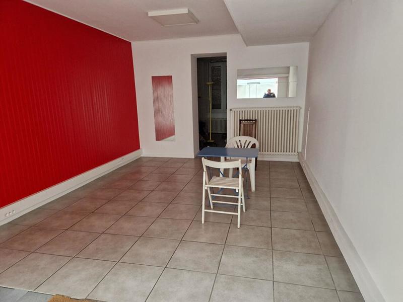 Local commercial - 34 m² - 2 pièces