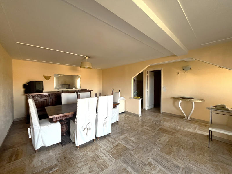 Maison - 195 m² - 7 pièces