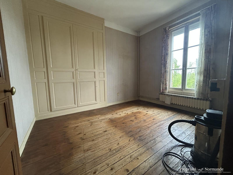 Maison - 204 m² - 7 pièces