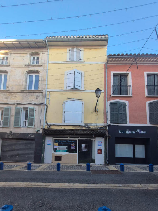 Immeuble - 9 pièces