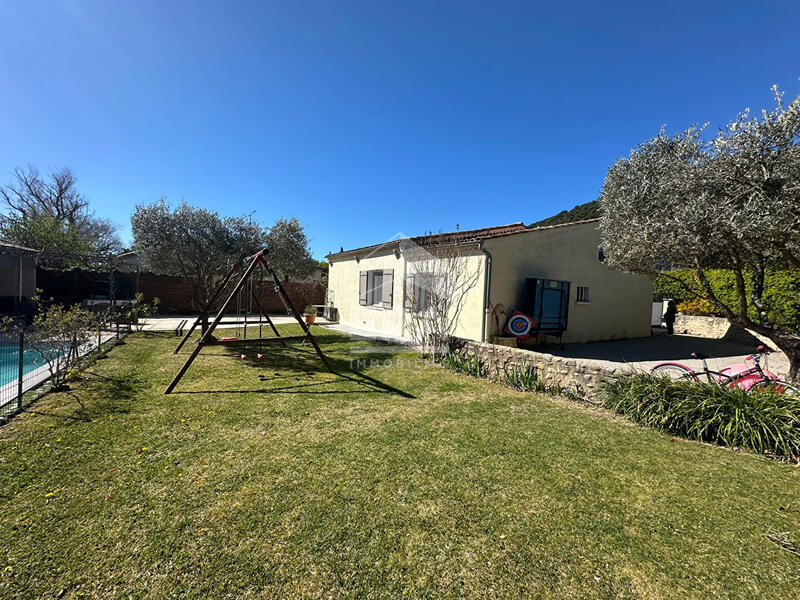 Maison - 96 m² - 4 pièces