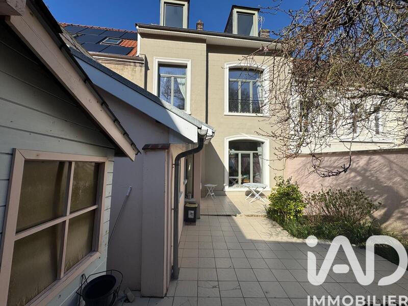 Maison - 110 m² - 5 pièces