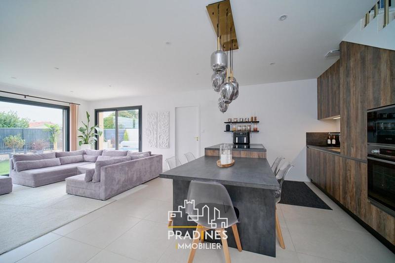 Maison - 120 m² - 5 pièces