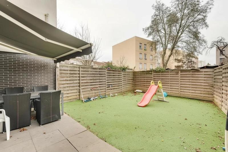 Appartement - 100 m² - 5 pièces