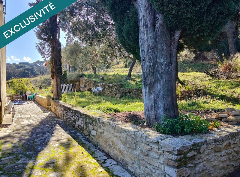 Maison - 228 m² - 8 pièces