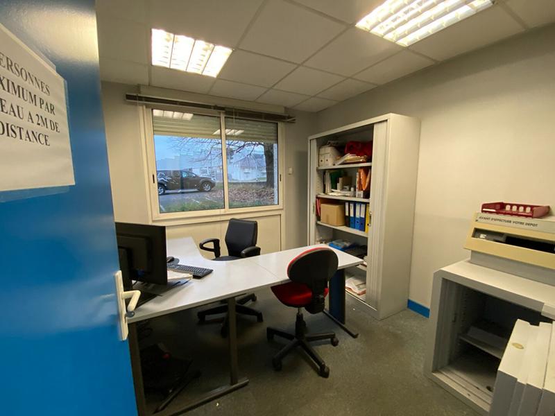 Local commercial - 819 m²