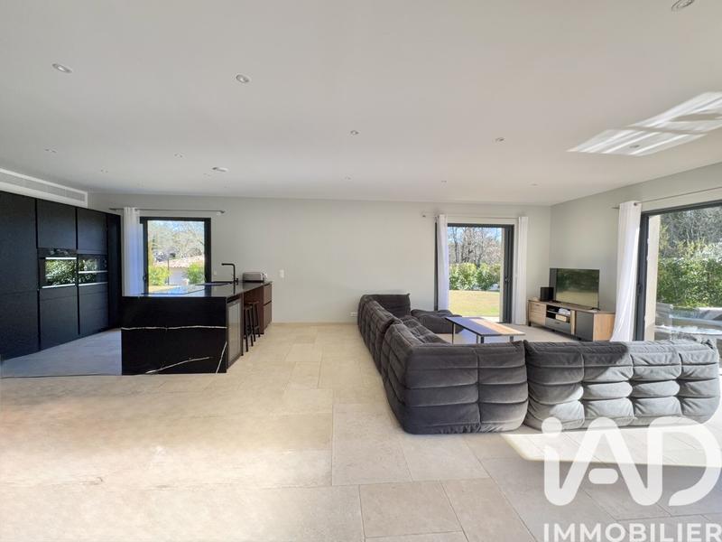 Maison - 128 m² - 5 pièces