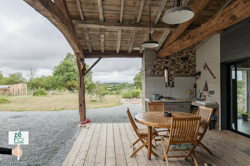 Maison - 281 m² - 8 pièces