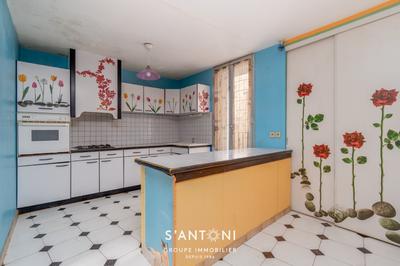 Appartement - 89 m² - 5 pièces