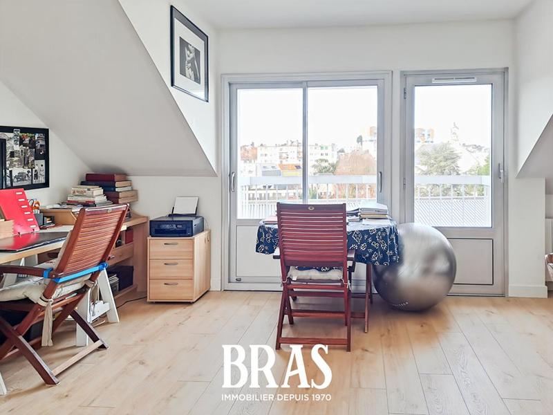 Appartement - 134 m² - 6 pièces