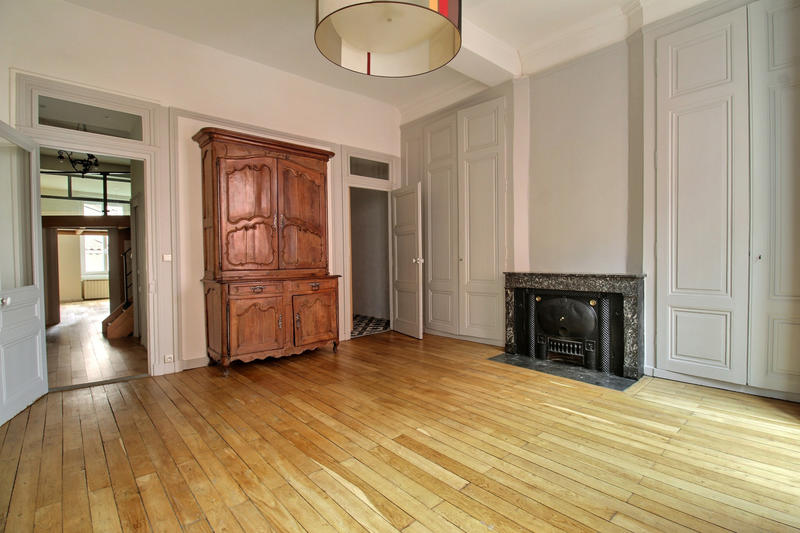 Appartement - 92 m² - 2 pièces