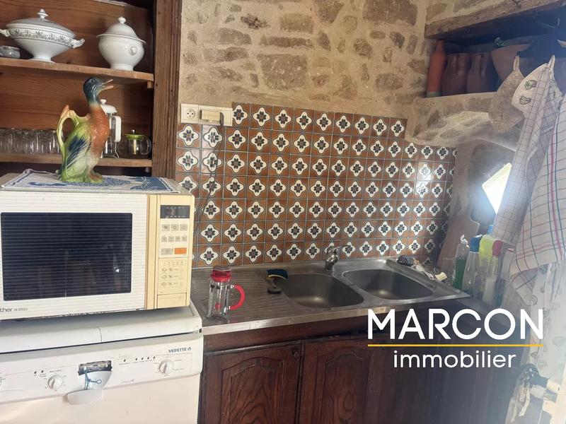 Propriété - 212 m² - 9 pièces