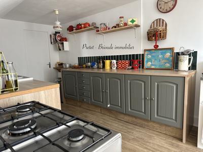 Maison - 206 m² - 14 pièces