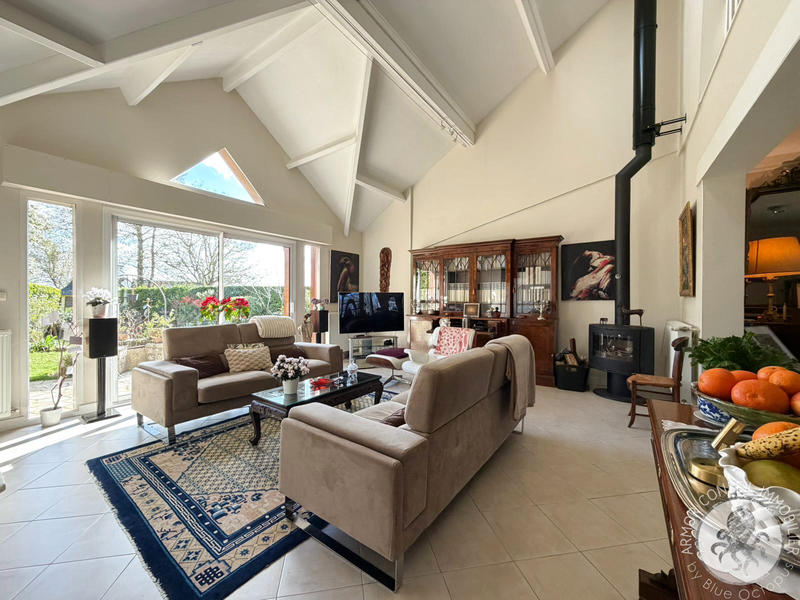 Maison - 192 m² - 5 pièces