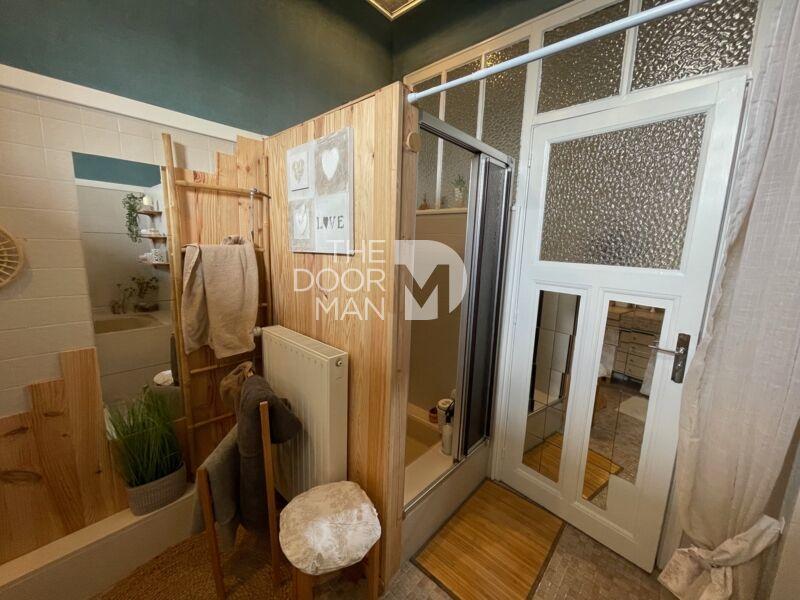 Demeure - 192 m² - 5 pièces