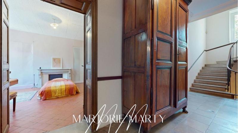 Propriété - 490 m² - 13 pièces