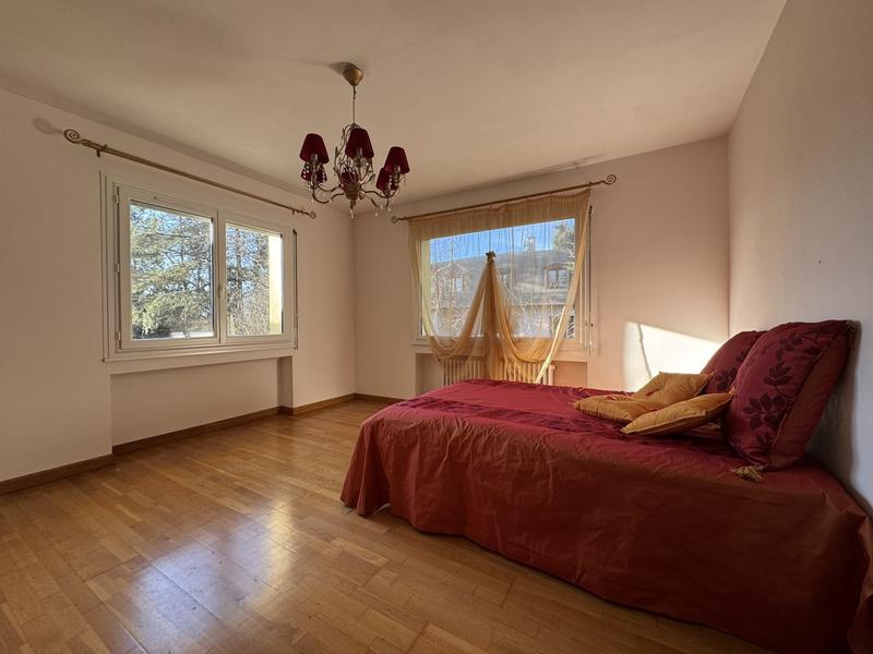 Villa - 281 m² - 9 pièces