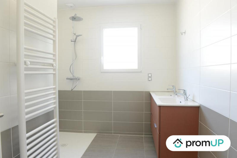 Maison - 98 m² - 4 pièces