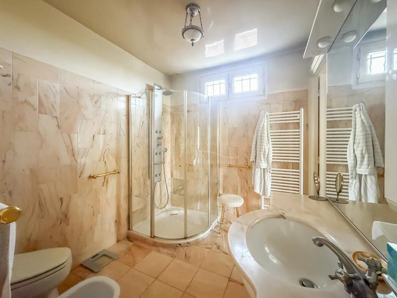 Maison - 131 m² - 8 pièces