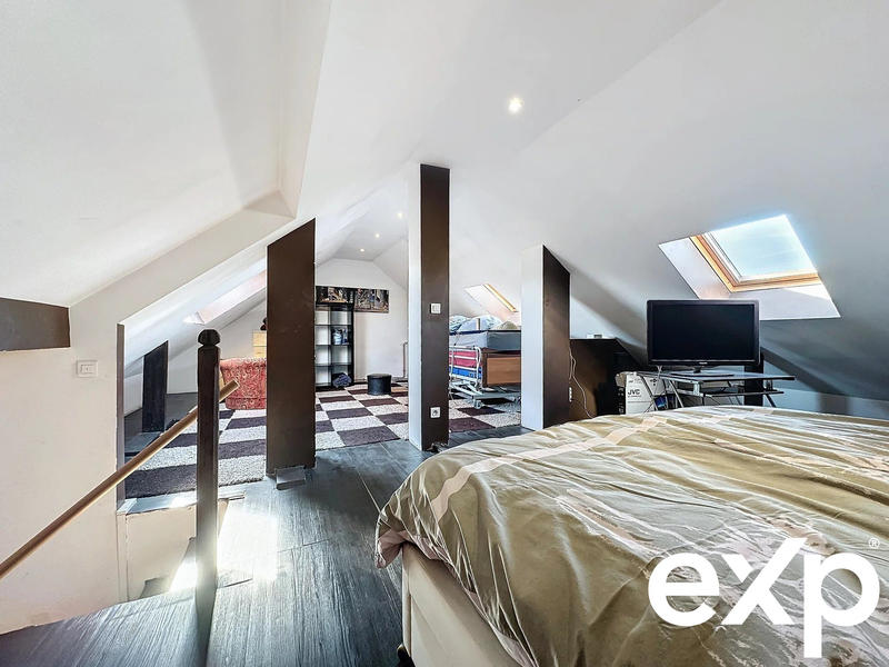 Maison - 186 m² - 7 pièces