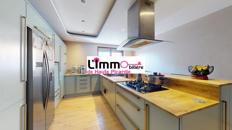 Maison - 190 m² - 8 pièces