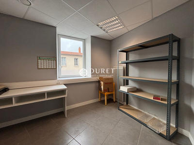 Local d'activités - 217 m²