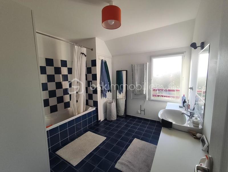 Maison - 128 m² - 6 pièces