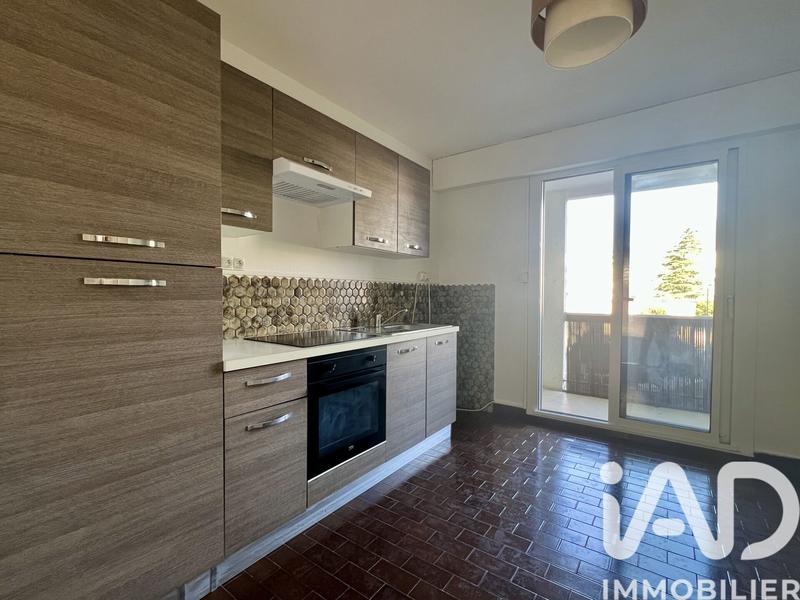 Appartement - 77 m² - 3 pièces