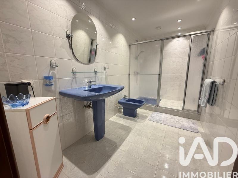 Maison - 171 m² - 6 pièces